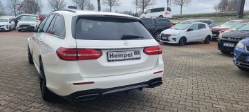 Bild 3 Mercedes-Benz E 63 AMG S 4Matic T-Modell PanoNight-Paket