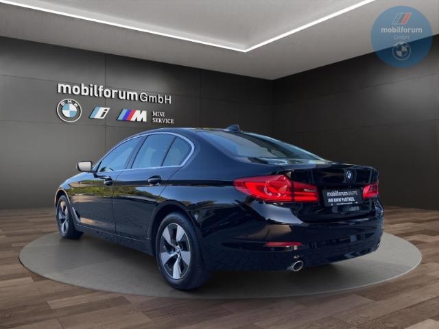BMW 520 d Lim. StandHZG AHK HUD HiFi ACC Kamera DAB+