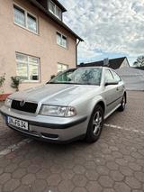 Skoda Octavia 2.0 SLX Auto SLX. (Mit Klima) - gebrauchte Skoda Octavia aus dem Jahr 1999