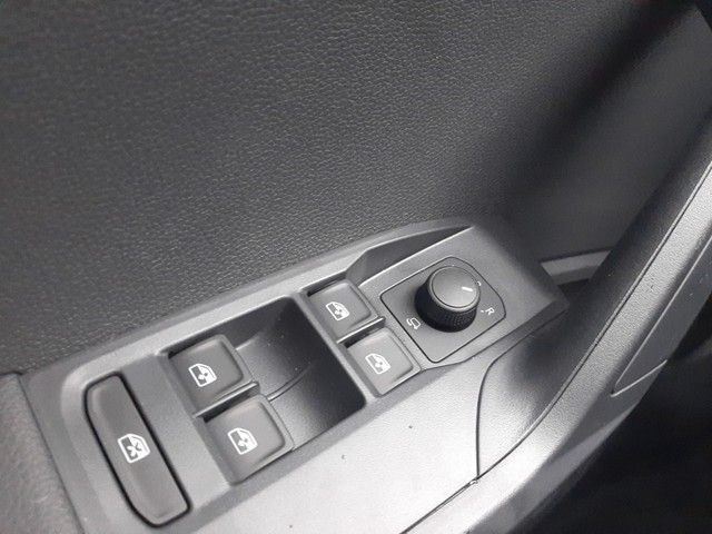 Fahrzeugabbildung Seat Ibiza Style 1.0TSI SHZ LED PDC MFL AppConnect