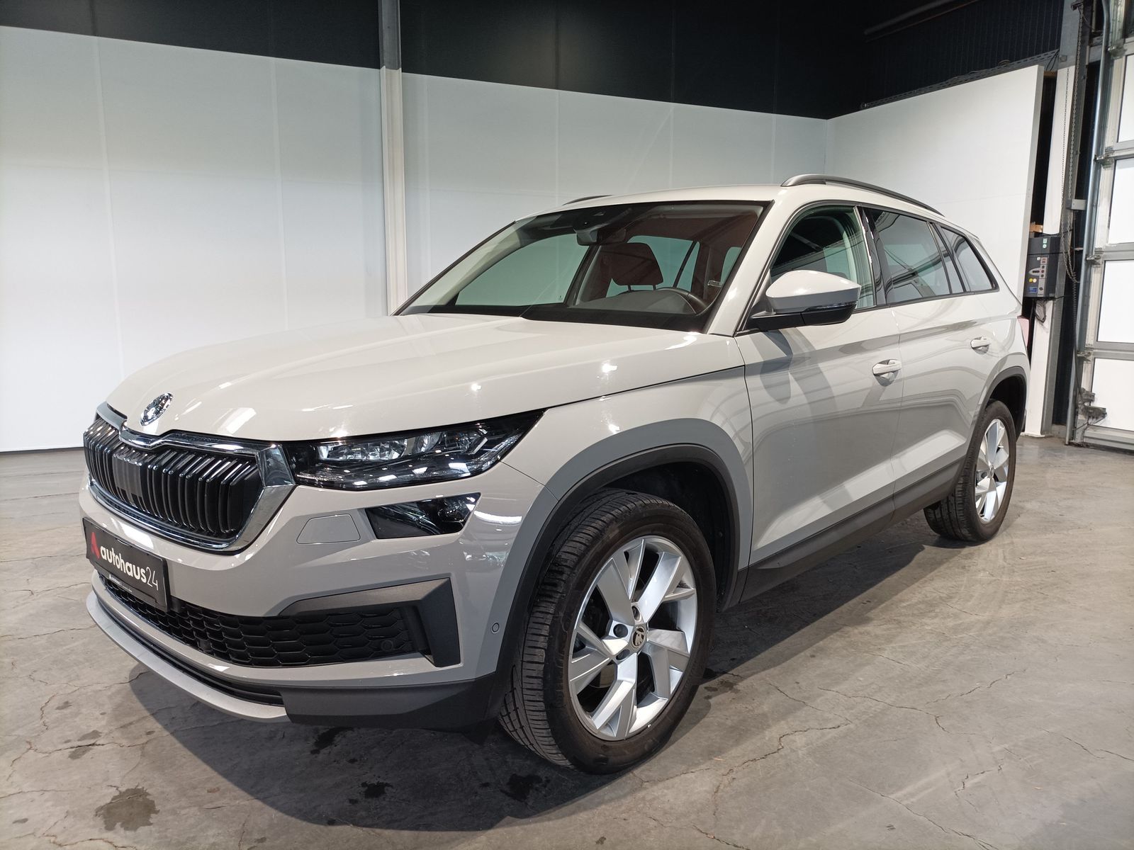 Skoda Kodiaq 1.5 TSI Tour LED|Navi|AHK|Kamera|Standhz imagem 3