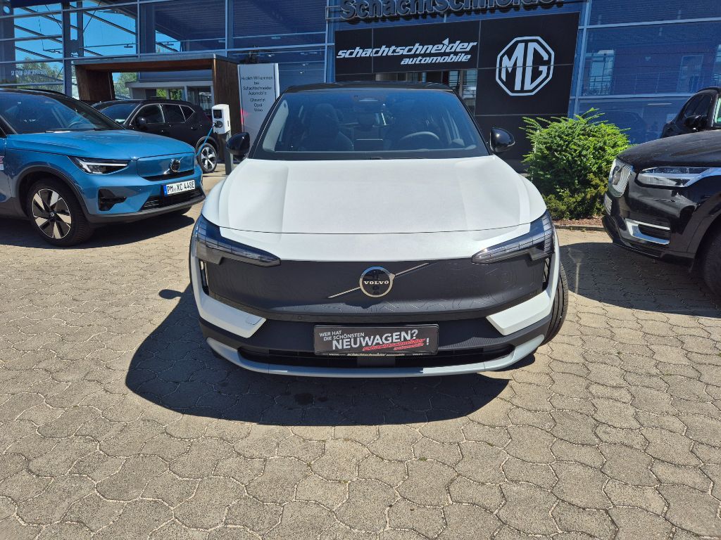 Fahrzeugabbildung Volvo EX30 Cross Country Twin Motor Perform. Ultra