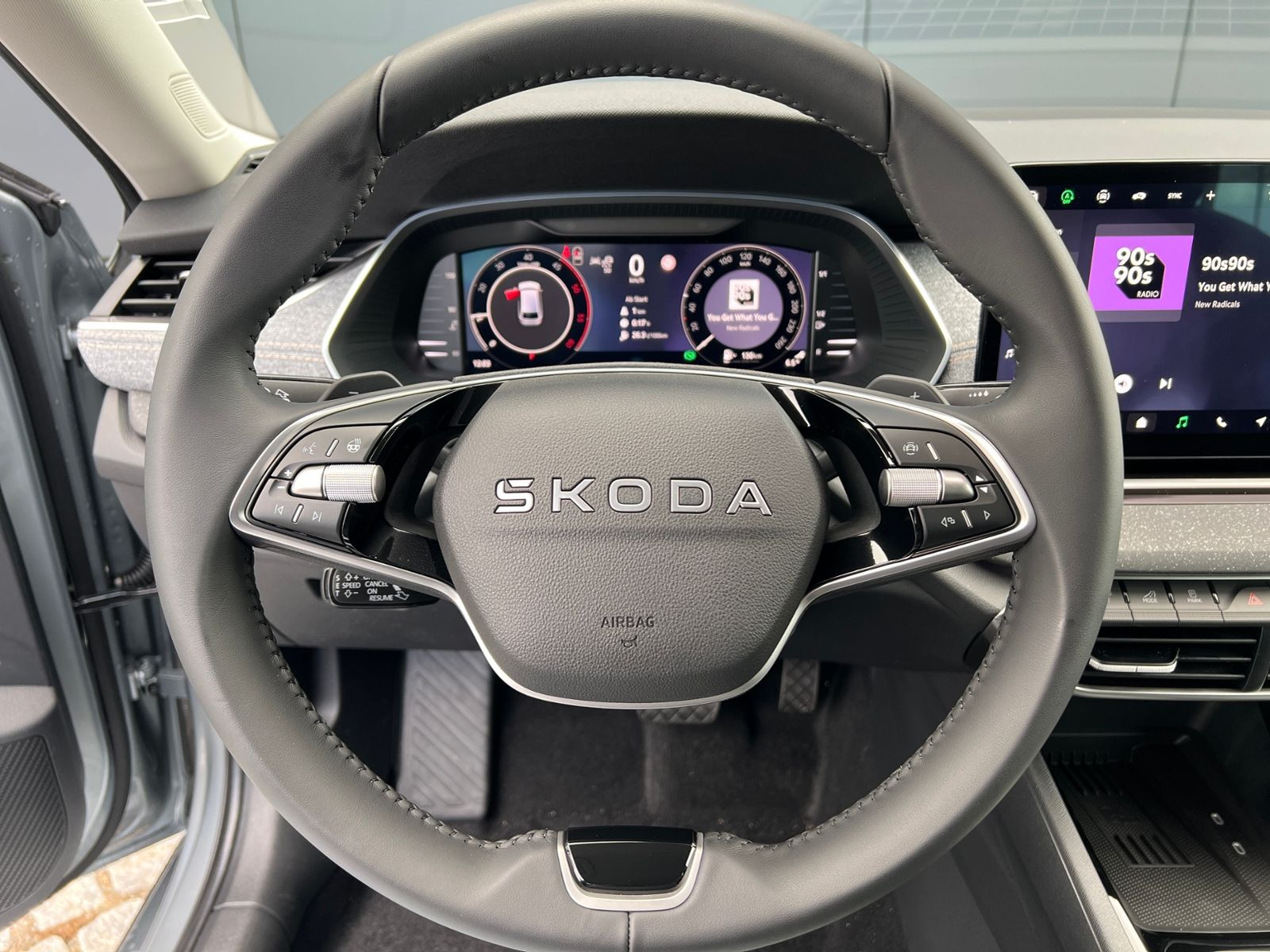 Fahrzeugabbildung SKODA Octavia Combi Balance 1.5 TSI mHEV DSG *AHK, Tra