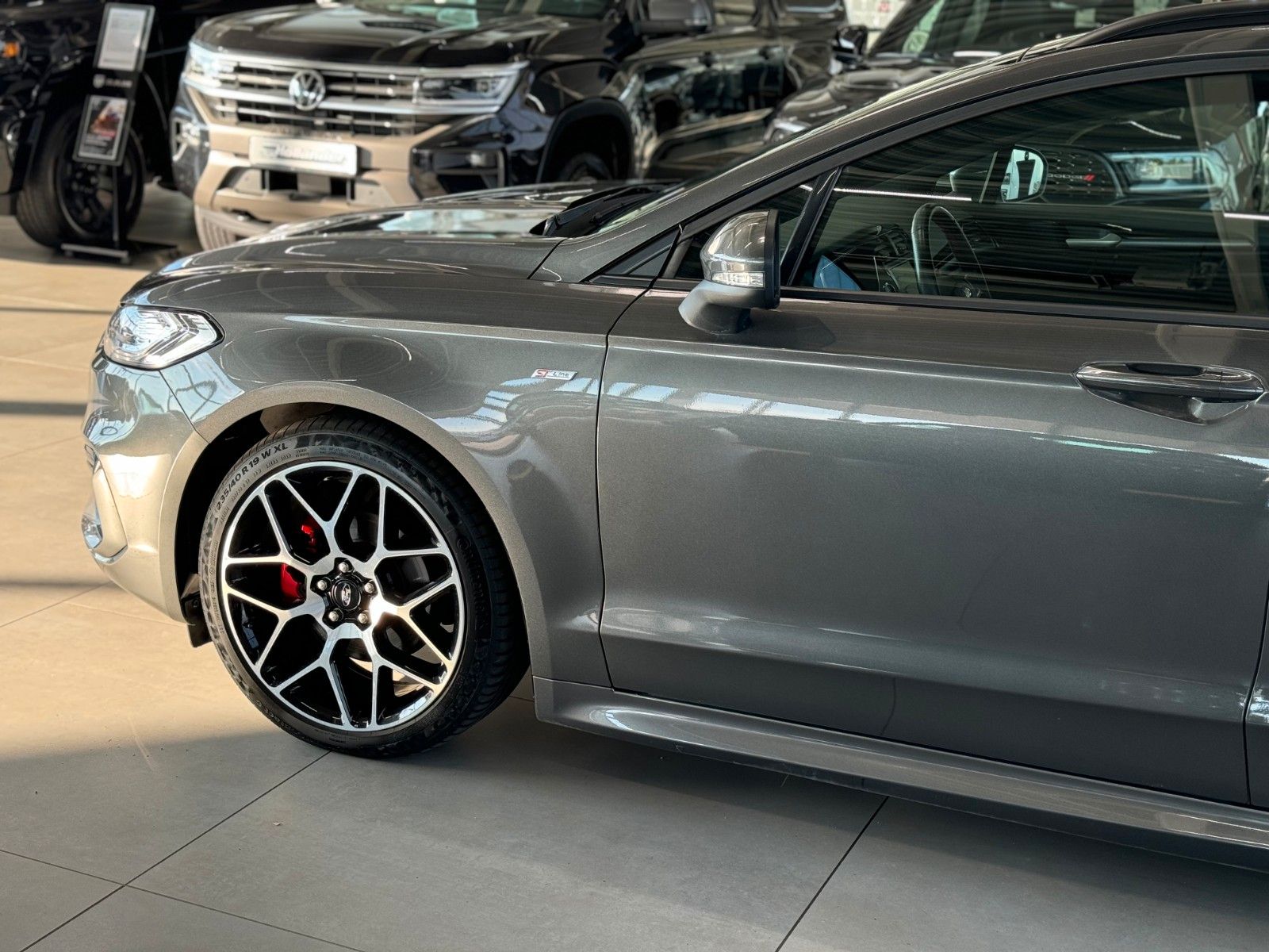 Fahrzeugabbildung Ford Mondeo Turnier 2.0 TDCI Automatik ST-Line "AHK"