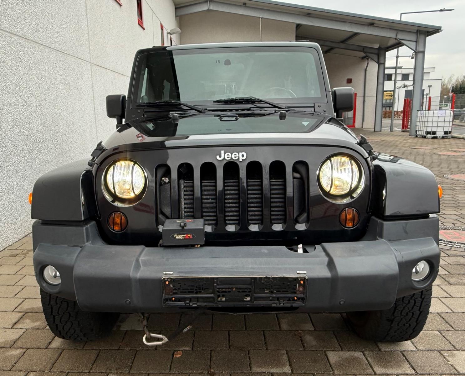JEEP WRANGLER SAHARA 177CH 4X4
