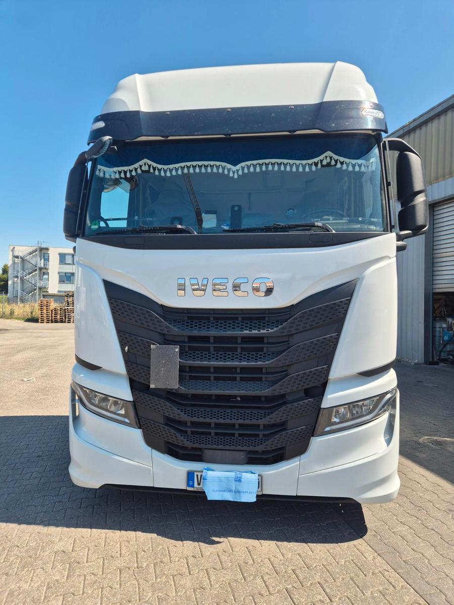Iveco S-Way AS440S49T/P