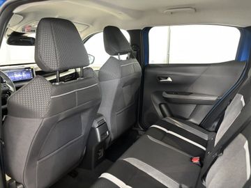 Fotografie des Opel Frontera 1.2 DI Hybrid 48V eDCT GS