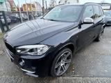 BMW X5 M50 d M Paket / B&O / Soft-Close / AHK ! ! ! - schwarze BMW X5 M50