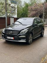 Mercedes-Benz ML 63 AMG 4MATIC AMG - gebrauchte Mercedes-Benz ML 63 AMG aus dem Jahr 2012