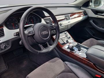 Audi A8 - 9