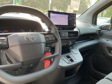 Toyota Proace City - 12