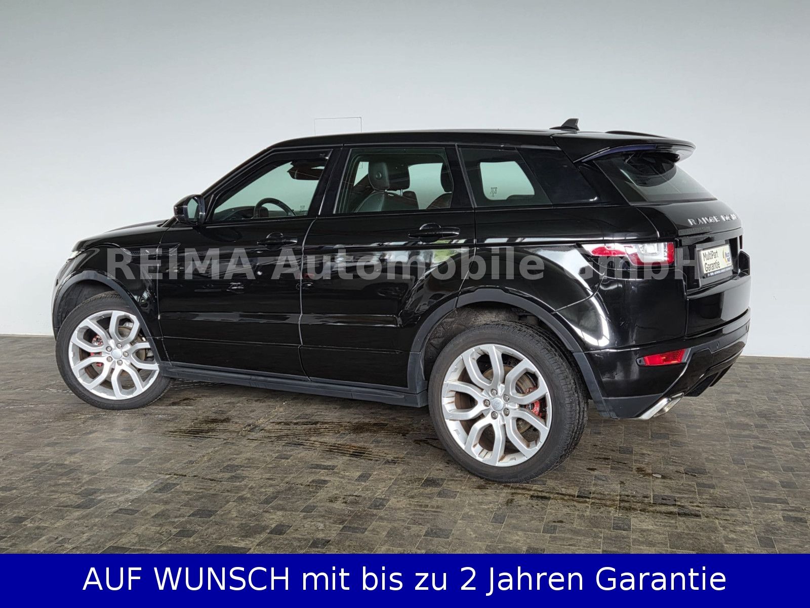Fahrzeugabbildung Land Rover Range Rover Evoque 2,0D SE, Navi, Xenon, 20" Alu