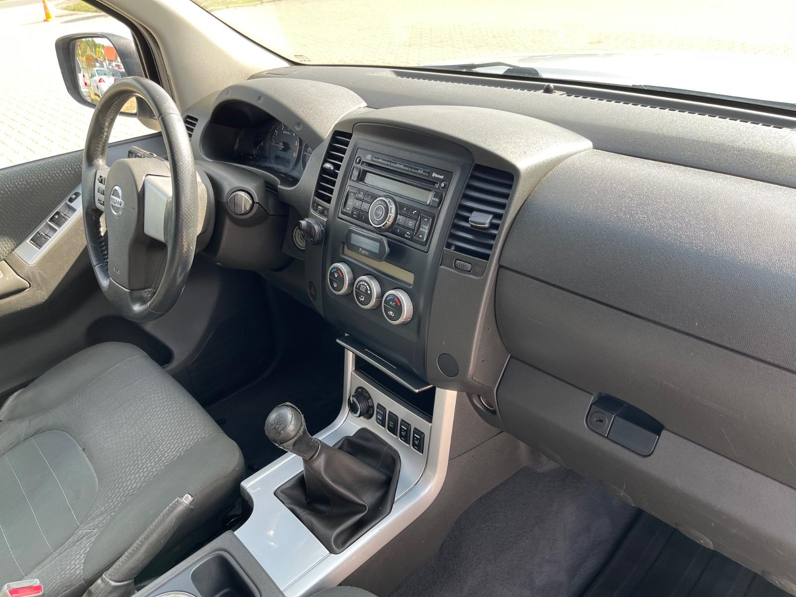 NISSAN NAVARA 190CH PICKUP DOUBLE CAB SE 4X4