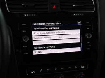 Volkswagen Golf Variant 1.6TDI DSG IQ DRIVE LED KAMERA ACC