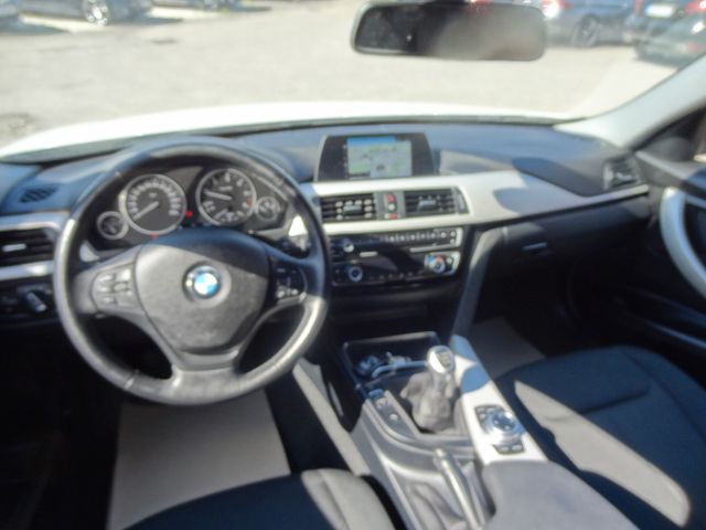 Fahrzeugabbildung BMW 320d Advantage/2.Hd/190PS/LED/Navi/PDC/SitzH/