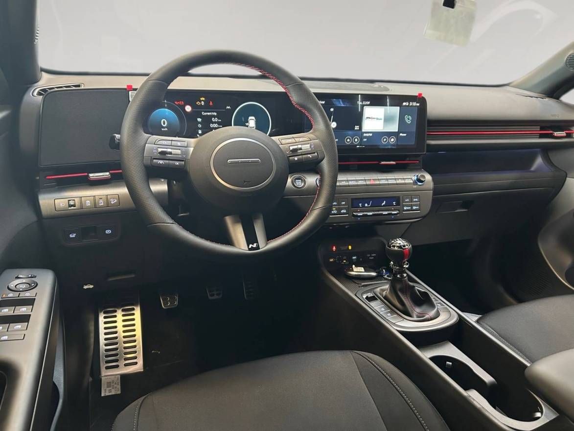 Fahrzeugabbildung Hyundai KONA (MY27) 1.6 T-GDI(150 PS) 6-MT N Line Elektr