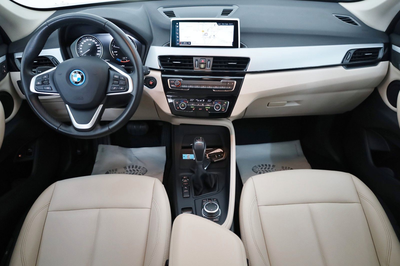 Fahrzeugabbildung BMW X1 xDrive 25e Advantage,Leder,Navi,LED,SH