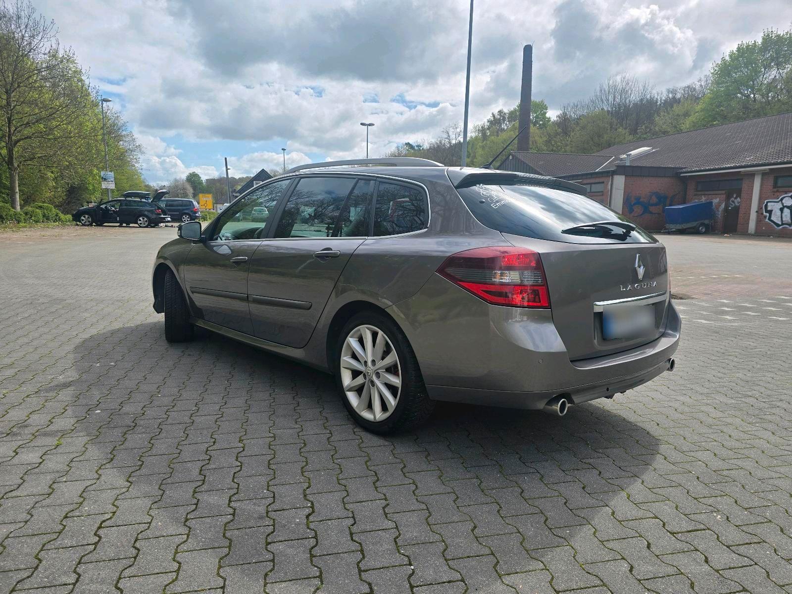 Renault Laguna 2010 — photo 5