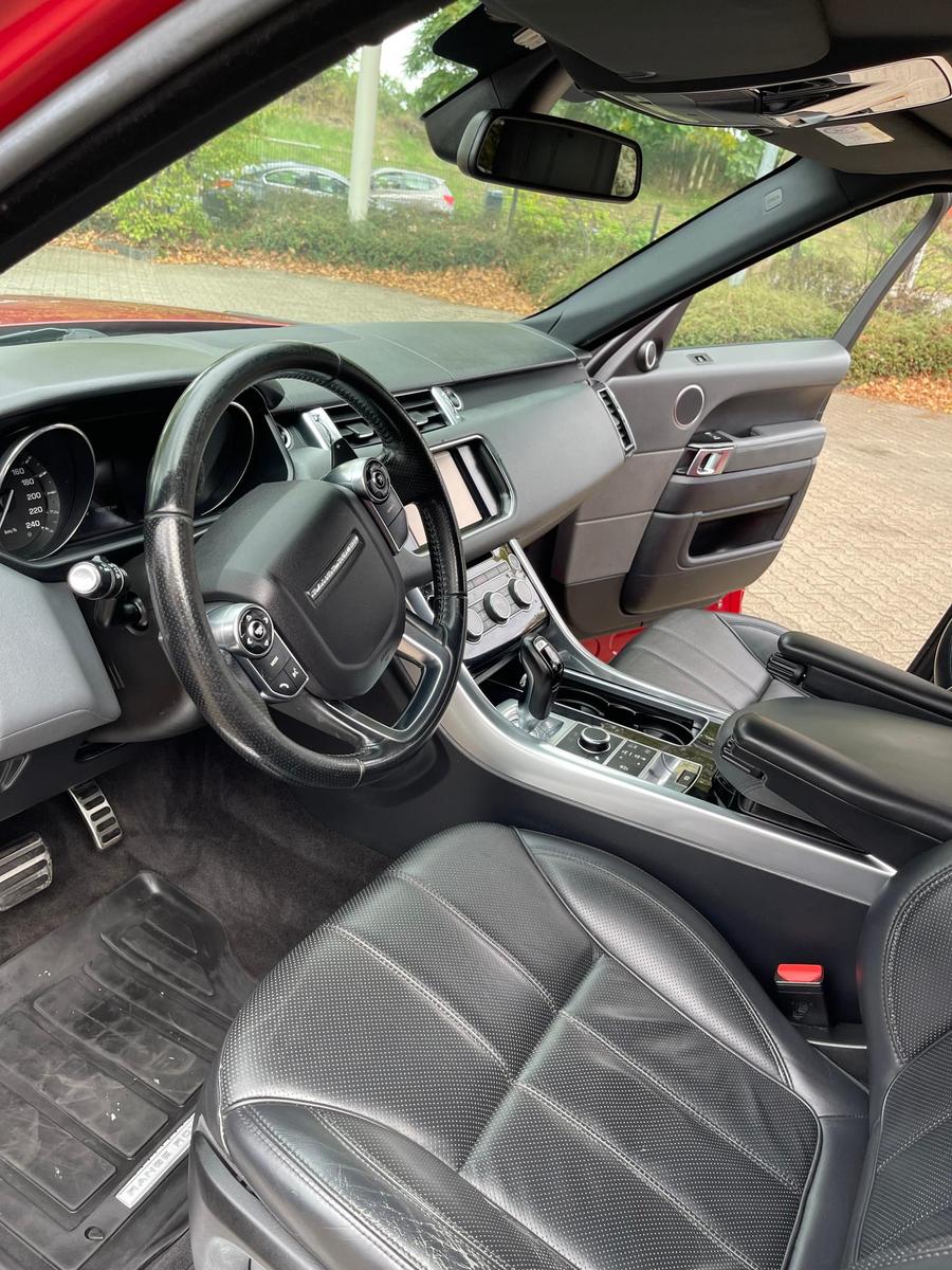 LAND ROVER RANGE ROVER SPORT SDV6 RED EDITION| ATTELAGE| CAMÉRA| | 258 ch | 4X4 | BVA | HAYON ÉLECTRIQUE | VOLANT EN CUIR | ASSISTANT FEUX DE ROUTE PAR CAMÉRA