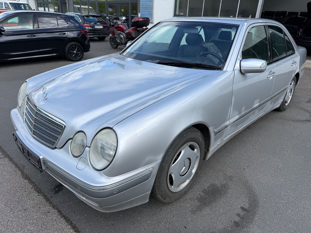 Angebot ansehen Mercedes-Benz E 220