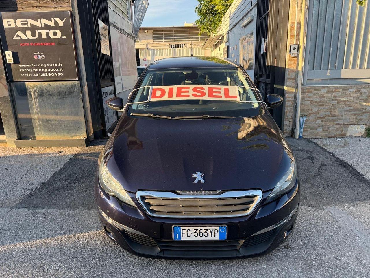 Peugeot 308, 2015