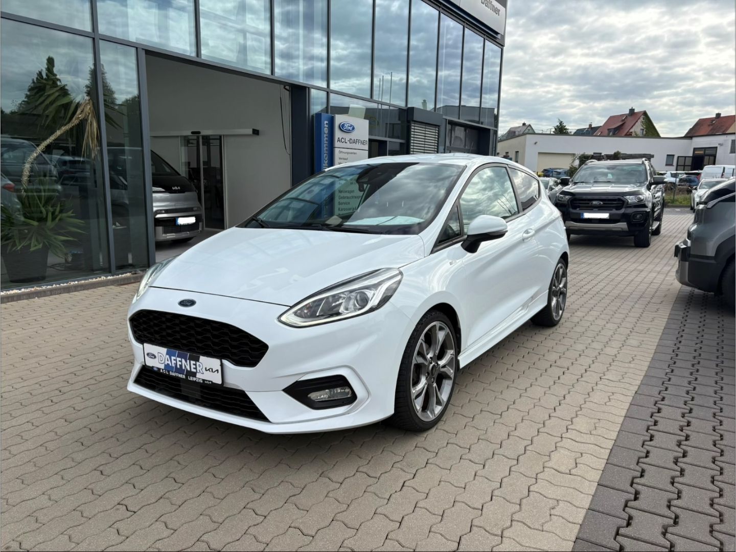 Fahrzeugabbildung Ford Fiesta ST-Line Sitzheizung Lenkradheizung DAB