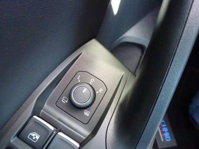 Fahrzeugabbildung SEAT Leon Sportstourer FR 2.0 TDI + Panorama