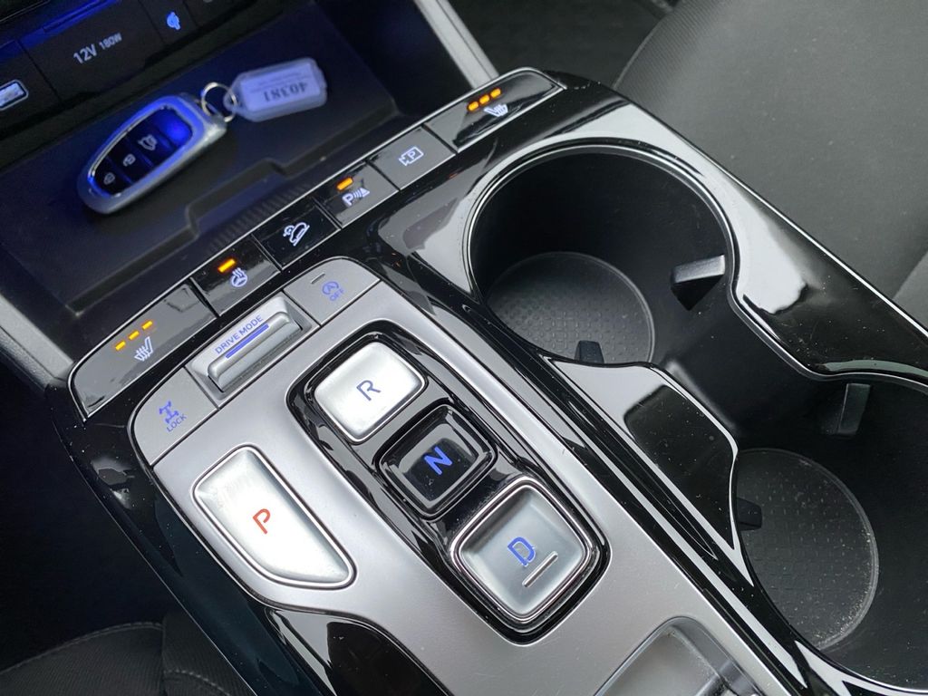 HYUNDAI Tucson 1.6 CRDi Trend 4 WD AHK Navi Kamera PTS