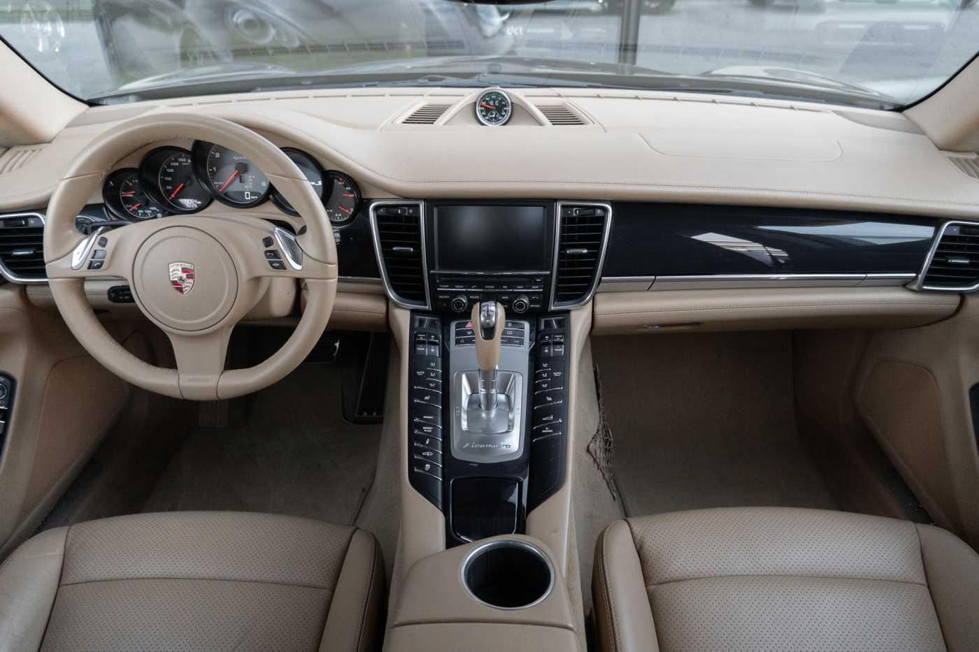 PORSCHE PANAMERA S HYBRIDE 333ch BVA Historique présent - 1ERE MAIN