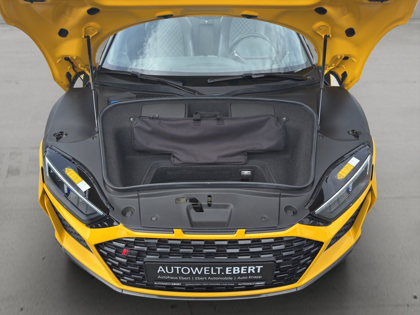 Fahrzeugabbildung Audi R8 5.2 FSI quattro Spyder Performance/CARBON/B&O
