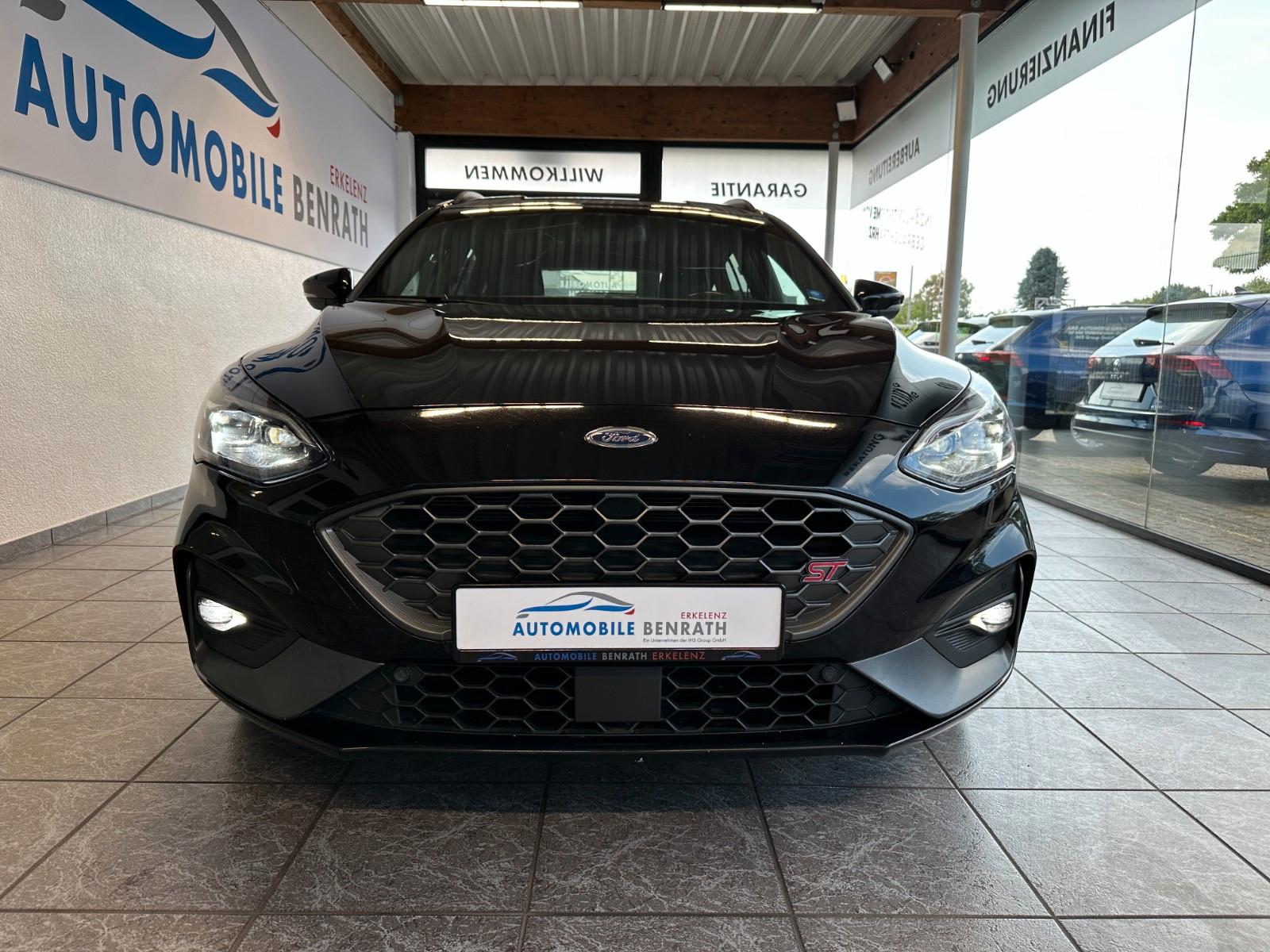 Ford Focus Turnier ST 1.HAND*STANDHEIZUNG*RFK*LED*TOP