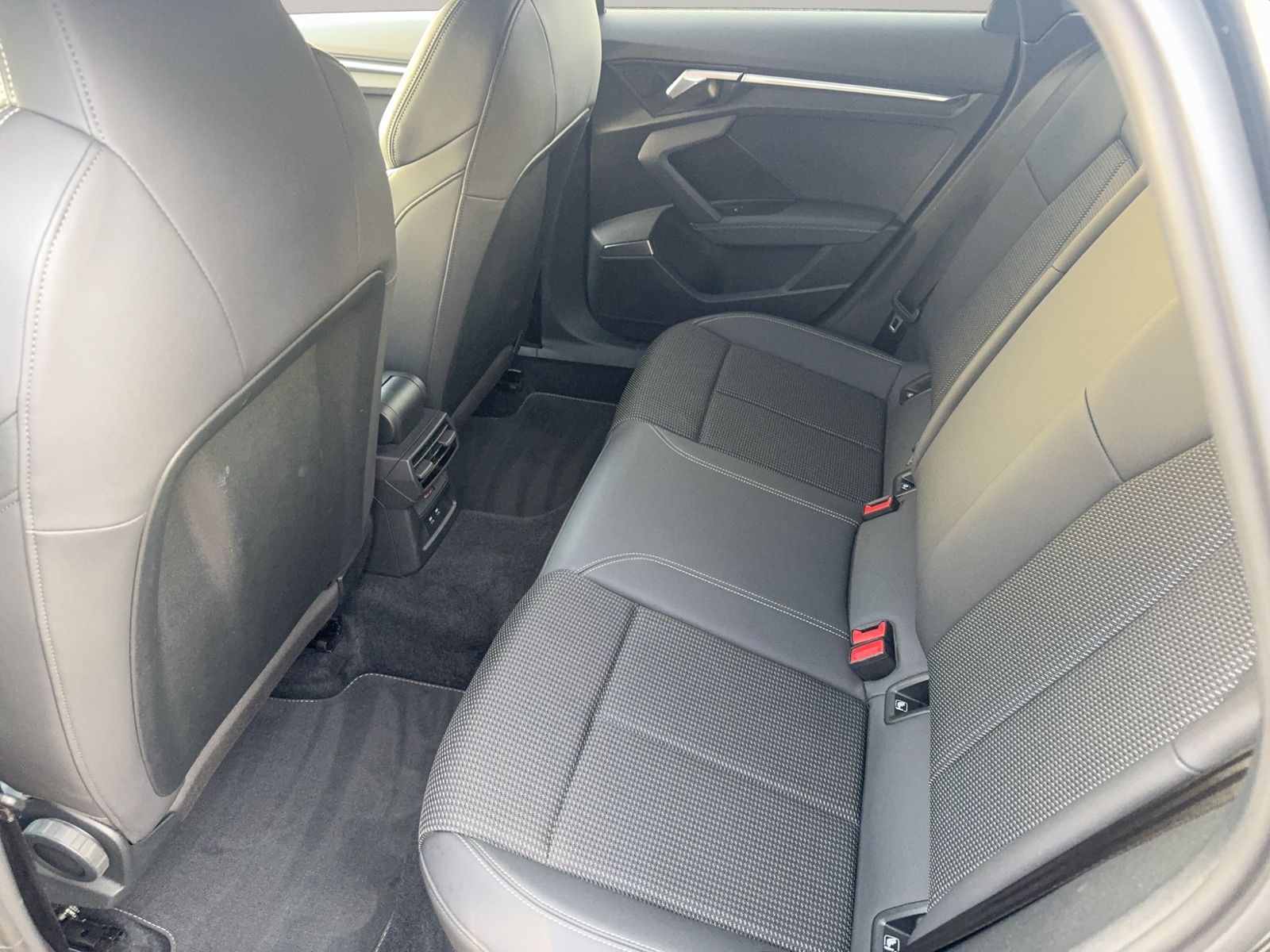 A3 35 1.5 TFSI Sportback S line, Virtual, Matrix