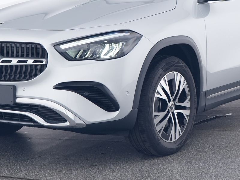 Fahrzeugabbildung Mercedes-Benz GLA 200 PROGRESSIVE-ADV LED KAMERA WP VZA EPHK