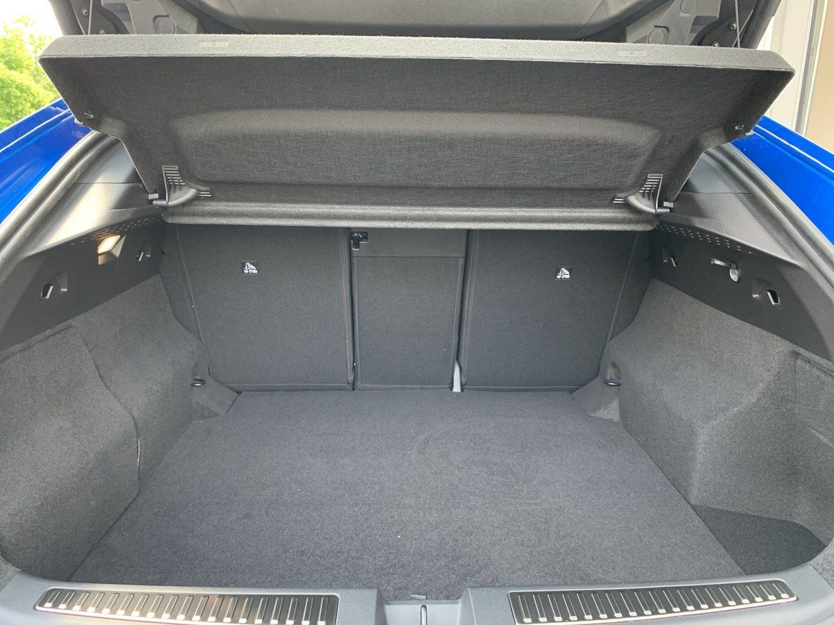 Renault Rafale - Bild 12