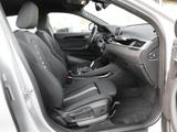 BMW X2 sDrive18i - silberne BMW X2