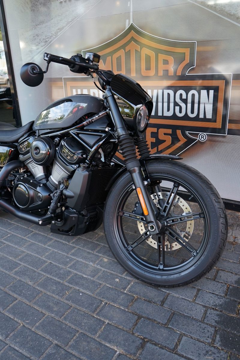 Fahrzeugabbildung Harley-Davidson Sportster 975 Nightster