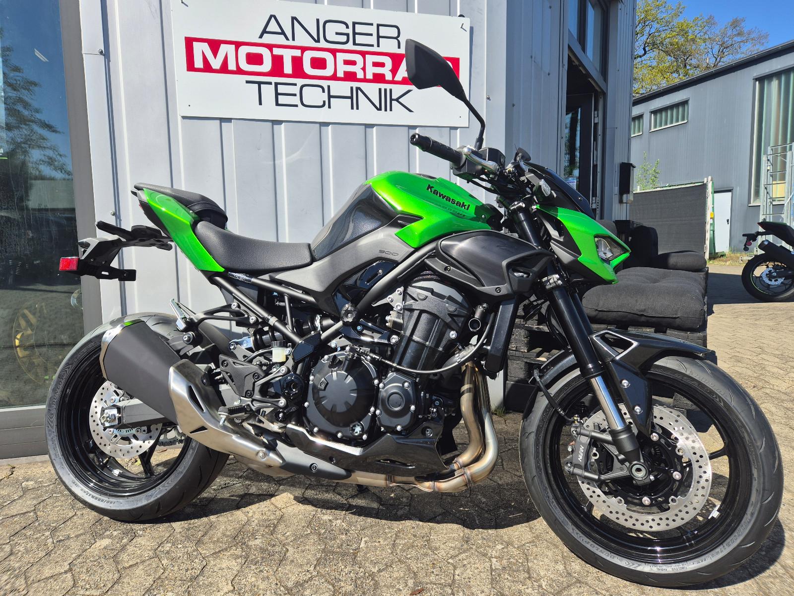 Kawasaki Z900