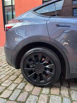 Tesla Model Y AWD LR Enhanced Autopilot Tiefgarage - Tesla Gebrauchtwagen Hamburg