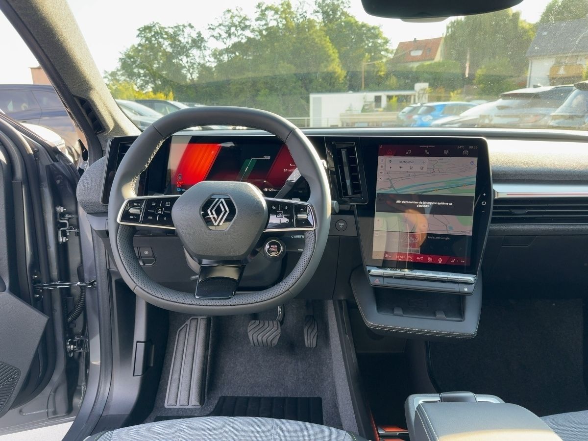 Fahrzeugabbildung Renault Scenic E-Tech 100% ele Techno 220 Long Range
