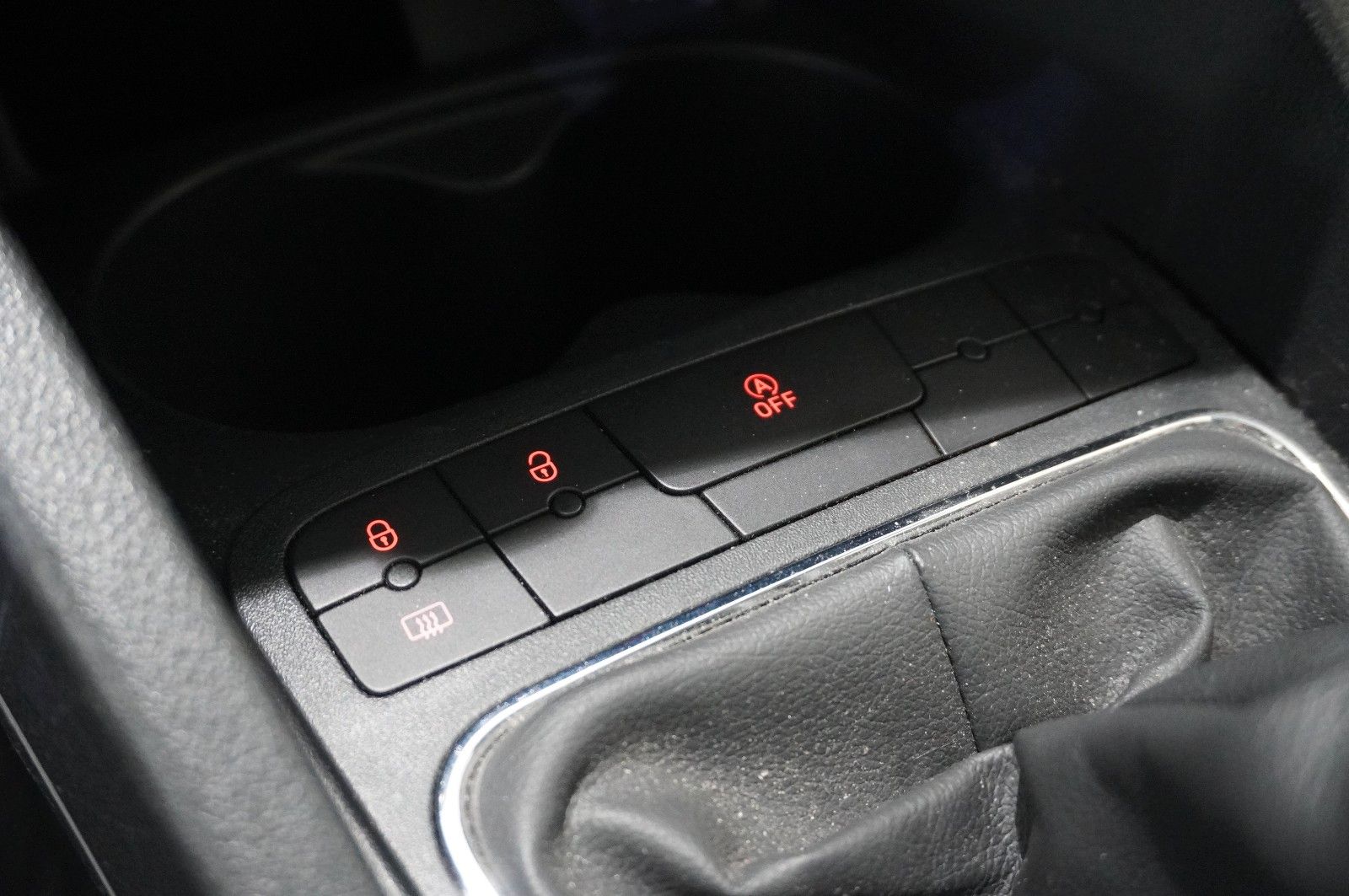 Fahrzeugabbildung SEAT Ibiza 1.4 TDI STYLE 5-TÜR NAVI/TEMP./PDC/NEBEL