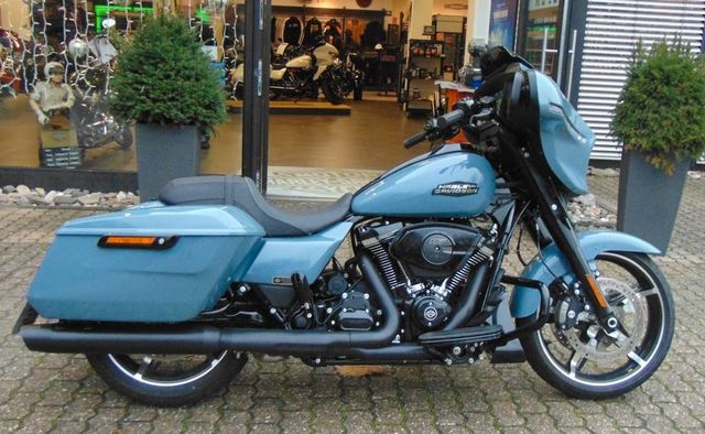 Harley-Davidson FLHX Street Glide Vorführfahrzeug