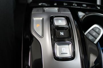 Fahrzeugabbildung Hyundai Tucson 1.6 T-GDI 48V Trend DCT 4WD Panoramadach