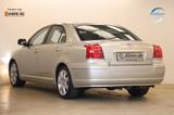 Toyota Avensis 2.4 163PS Automatik Executive Navi 1Hand - silberne Toyota Avensis