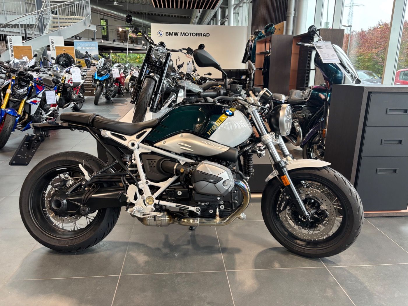 Fahrzeugabbildung BMW R nine T Pure Option 719