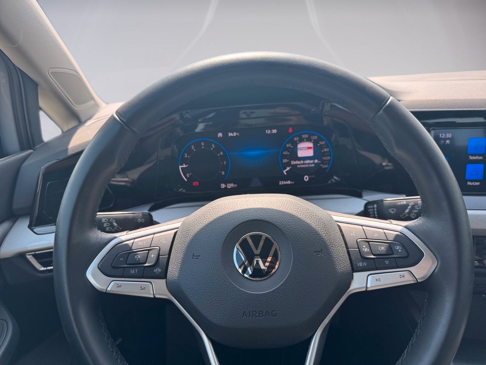 Fahrzeugabbildung Volkswagen Golf VIII Variant Life 1.0 TSI