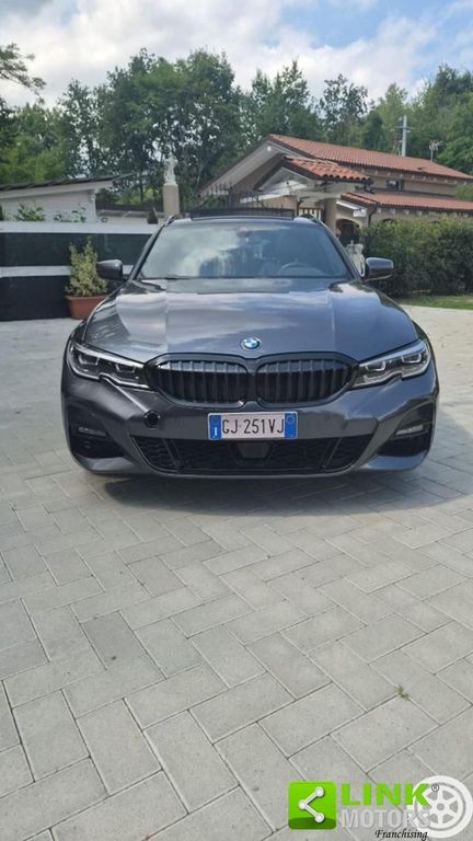 Image of BMW 320