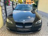 BMW 320i Cabrio M-Paket. - gebrauchte BMW 320 aus dem Jahr 2010