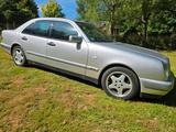 Mercedes-Benz E200/W210 - Mercedes-Benz E 200: W210