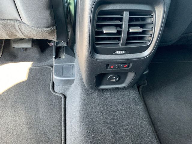 Ford Kuga Titanium 2.0 Klima+Navi+AHK+DAB+Temp+HUD+LE