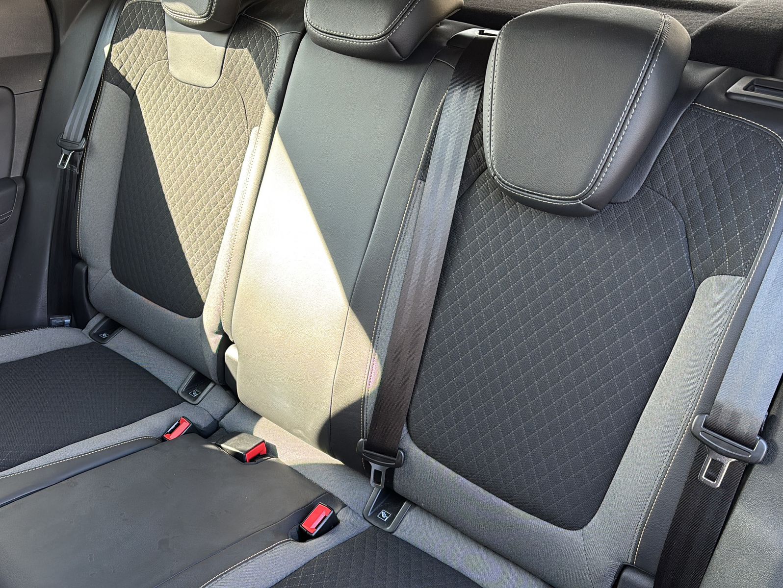 Fahrzeugabbildung Opel Grandland Elegance